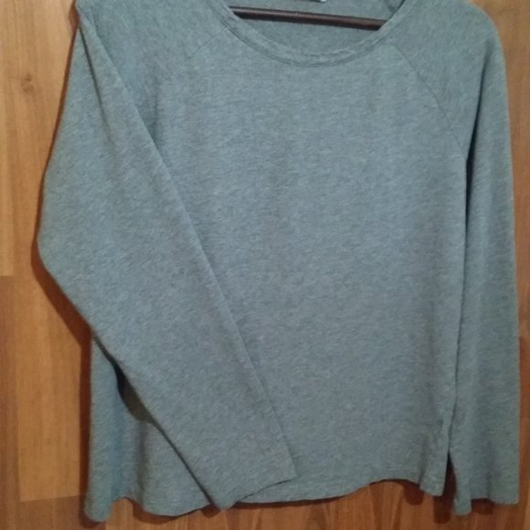 Gray Long Sleeved Tee - Picture 3 of 7